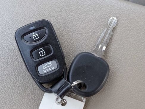 Used 2018 Hyundai Elantra SEL FWD image 27