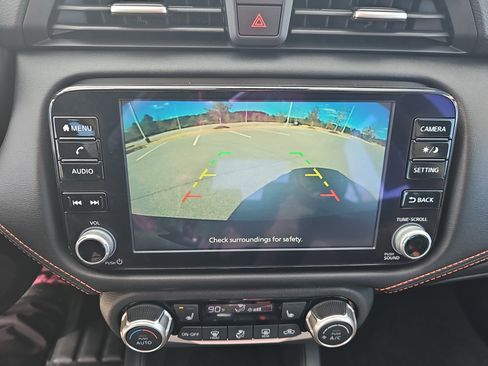 Used 2025 Nissan Versa SR w/ Trunk Package image 24