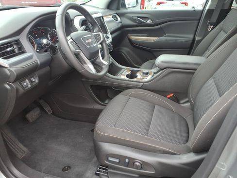 Certified 2023 GMC Acadia SLE w/ Driver Convenience Package AWD/4WD image 11