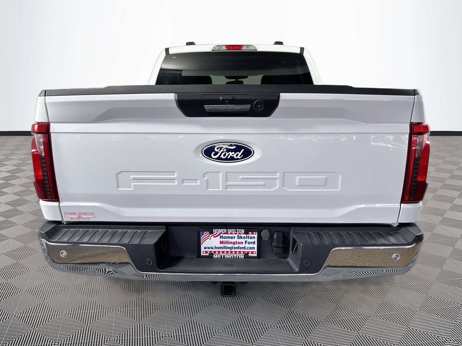 Certified 2024 Ford F150 XLT w/ Mobile Office Package AWD/4WD image 6