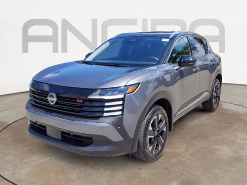 Used 2025 Nissan Kicks SR FWD image 7