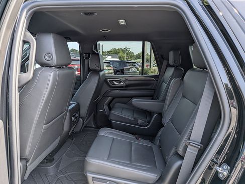 Certified 2023 Chevrolet Tahoe Z71 w/ Luxury Package AWD/4WD image 13