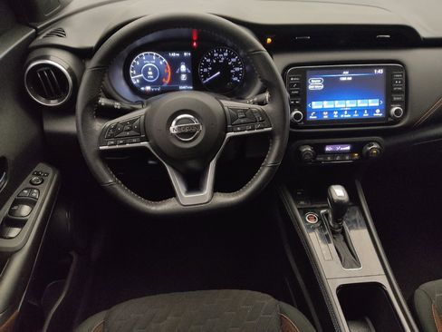 Used 2021 Nissan Kicks SR FWD image 22