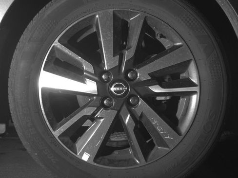 Used 2025 Nissan Versa SV image 13