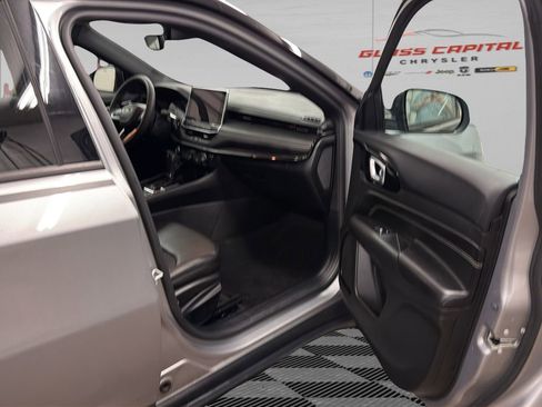 Used 2022 Jeep Compass Altitude image 13