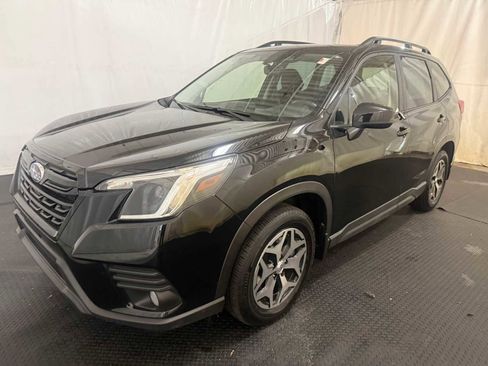 Certified 2023 Subaru Forester Premium image 6