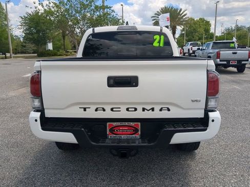 Certified 2021 Toyota Tacoma TRD Off-Road w/ TRD Premium Off Road Package AWD/4WD image 5