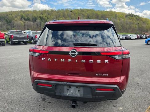 Used 2022 Nissan Pathfinder SV AWD/4WD image 6