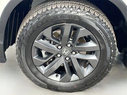 Used 2024 Honda Ridgeline Sport image 29