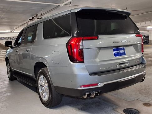 Certified 2025 GMC Yukon XL Denali AWD/4WD image 3