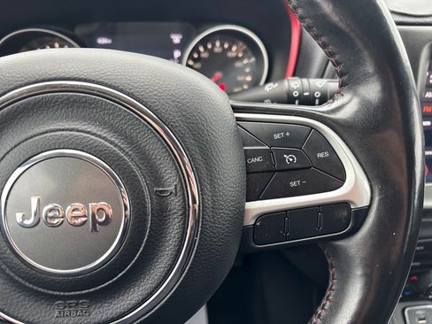Used 2019 Jeep Compass Trailhawk AWD/4WD image 25