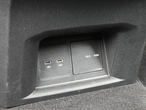 Used 2022 Volkswagen Atlas Cross Sport SE w/ Black Wheel Package image 36