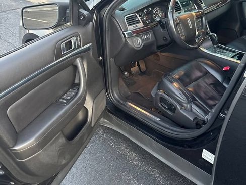 Used 2009 Lincoln MKS FWD image 11