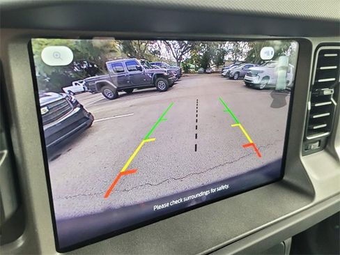 Used 2025 Ford Bronco Big Bend image 32