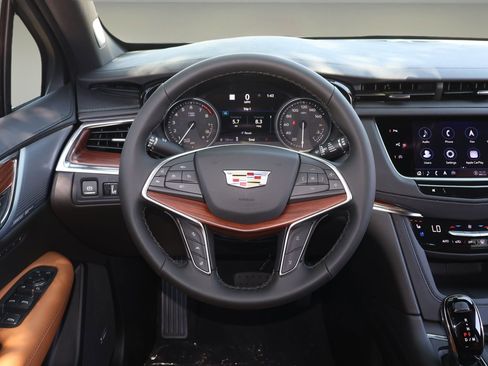New 2026 Cadillac XT5 Premium Luxury image 15