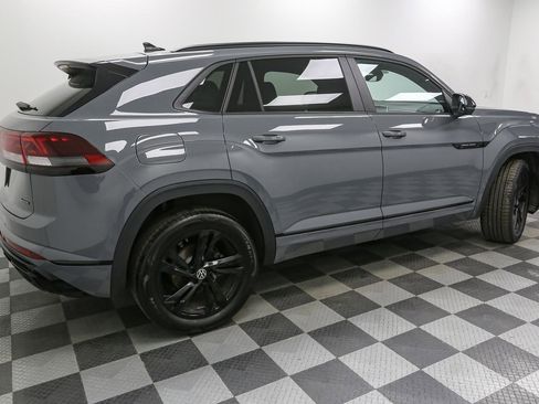 Used 2025 Volkswagen Atlas Cross Sport SEL R-Line image 11