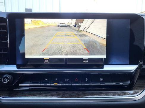 Used 2022 Chevrolet Silverado 1500 RST image 23