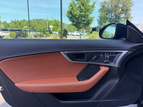 Used 2023 Jaguar F-TYPE Convertible RWD image 12
