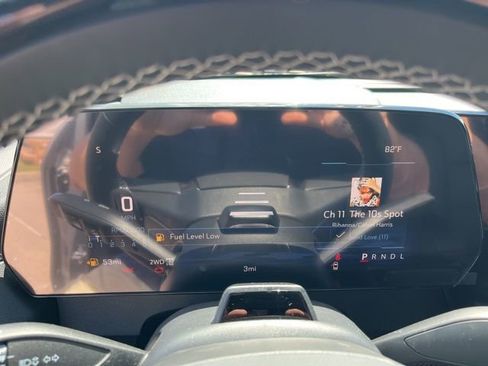 New 2026 Chevrolet Traverse Z71 w/ Enhanced Driving Package AWD/4WD image 26