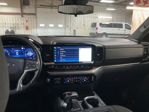 Certified 2022 Chevrolet Silverado 1500 RST image 13