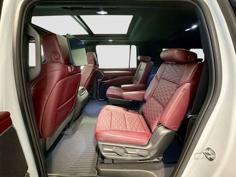 Used 2026 Cadillac Escalade ESV Sport w/ Touring Package AWD/4WD image 22
