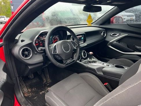 Used 2017 Chevrolet Camaro SS RWD image 2