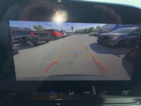 New 2026 Chevrolet Traverse LT w/ Sun and Wheel Package FWD image 33