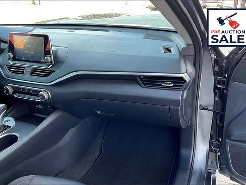 Used 2022 Nissan Altima 2.5 SV image 16