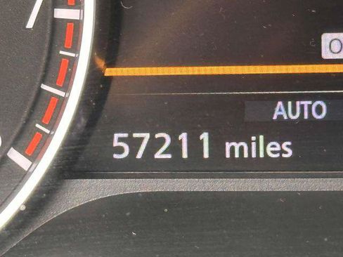 Used 2022 Nissan Pathfinder S AWD/4WD image 31