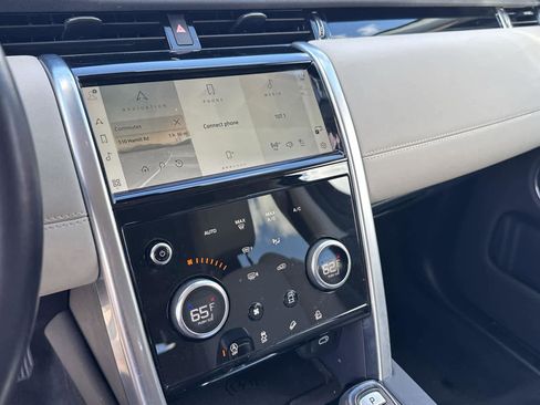 Used 2022 Land Rover Discovery Sport SE image 23