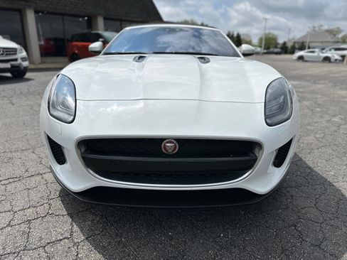 Used 2019 Jaguar F-TYPE Convertible image 8