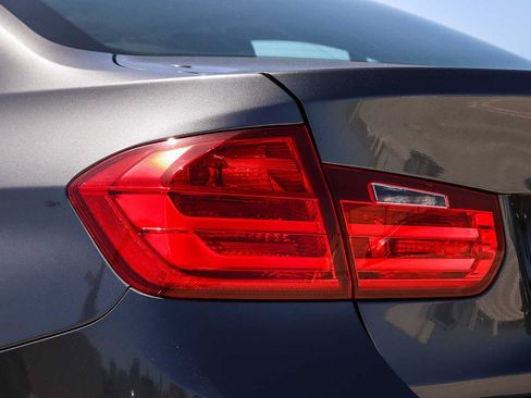 Used 2015 BMW 328i Sedan RWD image 12