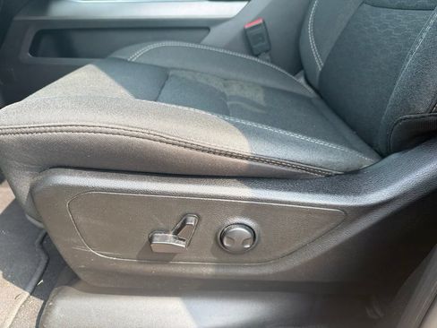 Used 2025 RAM 1500 Big Horn AWD/4WD image 17
