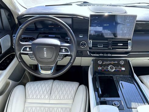 Certified 2023 Lincoln Navigator Black Label image 14