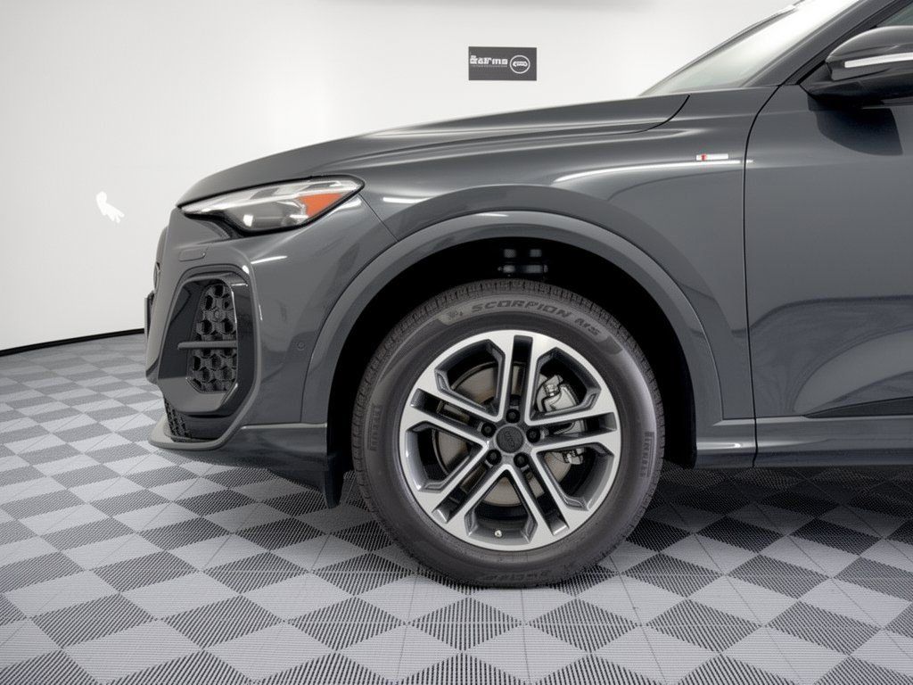New 2026 Audi Q5 2.0T AWD/4WD image 13