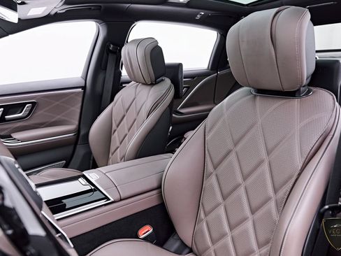 Used 2024 Mercedes-Benz Maybach S 680 4MATIC image 54