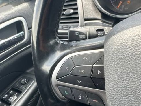 Used 2020 Jeep Grand Cherokee Limited AWD/4WD image 21