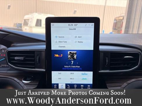 Certified 2023 Ford Explorer Limited w/ Limited Technology Package AWD/4WD image 11