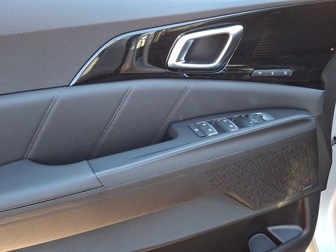 New 2026 Kia Carnival SX Prestige image 5