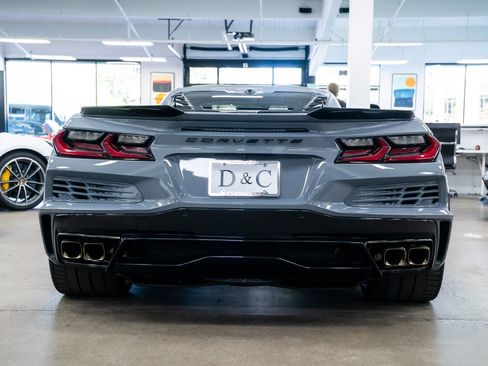 Used 2025 Chevrolet Corvette E-Ray w/ ZER Performance Package AWD/4WD image 6