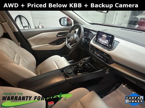 Used 2024 Nissan Rogue SV image 26