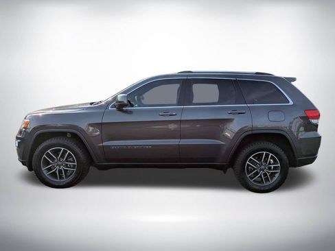 Used 2019 Jeep Grand Cherokee Laredo w/ 18" Wheel & 8.4" Radio Group AWD/4WD image 7