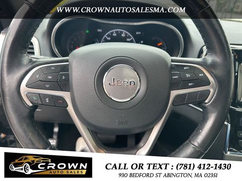 Used 2020 Jeep Grand Cherokee Limited AWD/4WD image 17