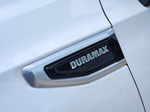Used 2024 GMC Yukon Denali AWD/4WD image 12