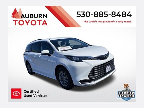 Certified 2026 Toyota Sienna LE FWD image 1
