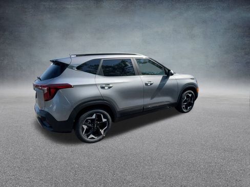 Used 2026 Kia Seltos EX image 23
