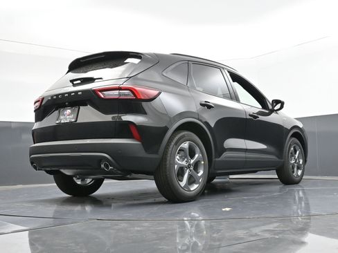 Used 2025 Ford Escape ST-Line w/ Tech Pack #1 image 16