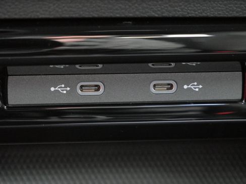 Certified 2024 Volkswagen GTI S image 31