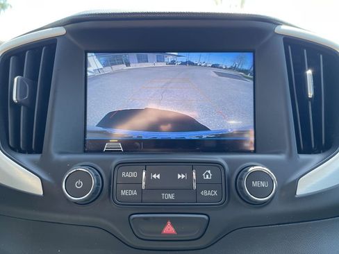 Used 2018 GMC Terrain SLE w/ Driver Convenience Package FWD image 15