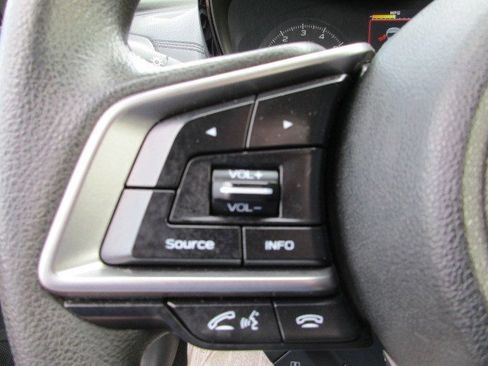 Used 2019 Subaru Impreza 2.0i w/ Eyesight image 19